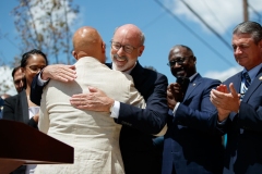 August 12, 2022: Senator Saval and colleagues join Governor Tom Wolf and  housing advocates and stakeholders in Philadelphia to celebrate the critical $375 million investment in the 2022-23 budget addressing the affordable housing crisis.