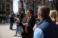 Entrega de cheques a los Amigos de Rittenhouse Square