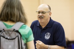 21 de mayo de 2022: Sen. Saval organizó un Senior Mayo Day en el East Passayunk Community Center en el sur de Filadelfia.