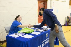 21 de mayo de 2022: Sen. Saval organizó un Senior Mayo Day en el East Passayunk Community Center en el sur de Filadelfia.