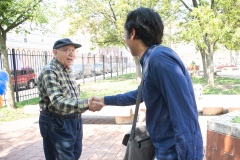 21 de mayo de 2022: Sen. Saval organizó un Senior Mayo Day en el East Passayunk Community Center en el sur de Filadelfia.